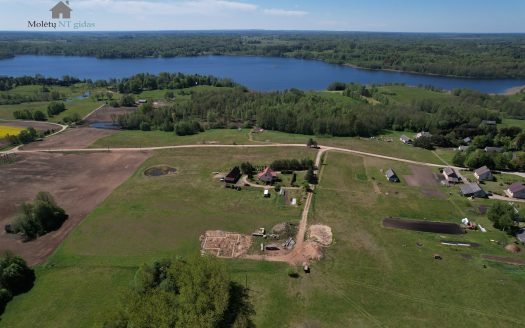 Sklypas su statybos leidimu ir vaizdu į ežerą